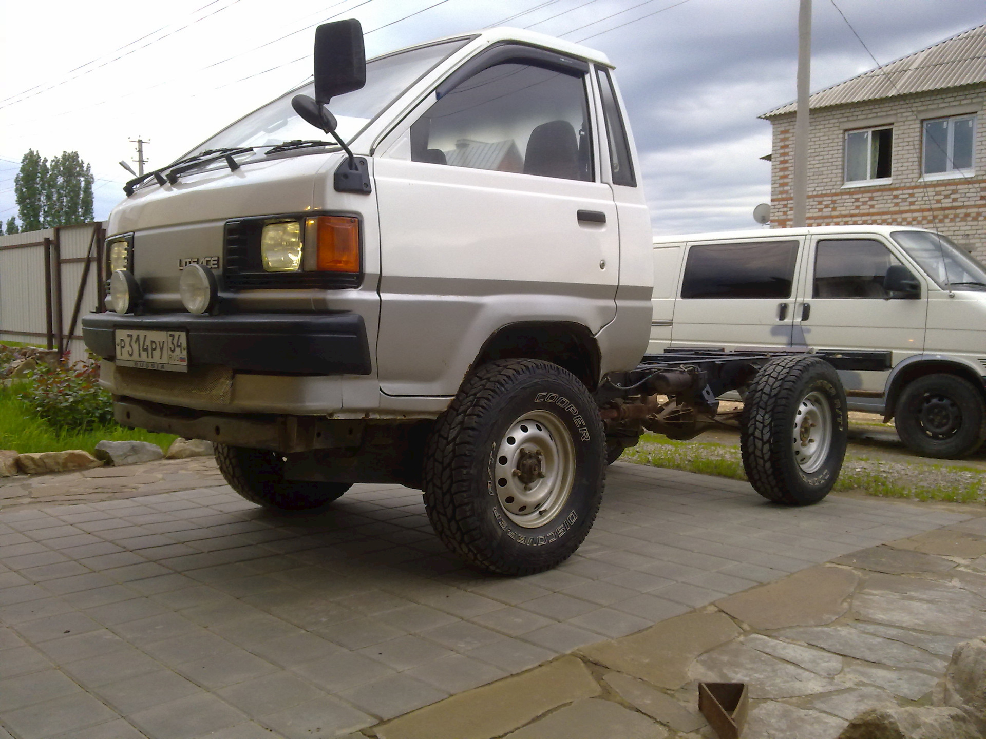 Toyota lite ace 4wd