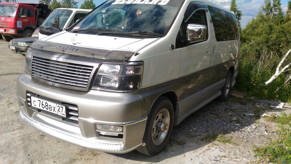 Nissan Elgrand e50 Nismo