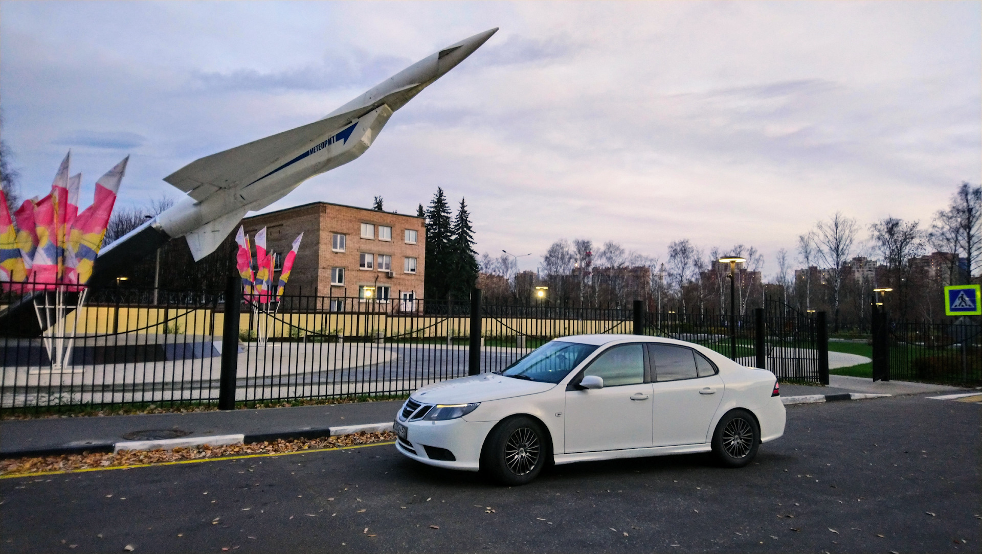 Фото в горелово стекляшка