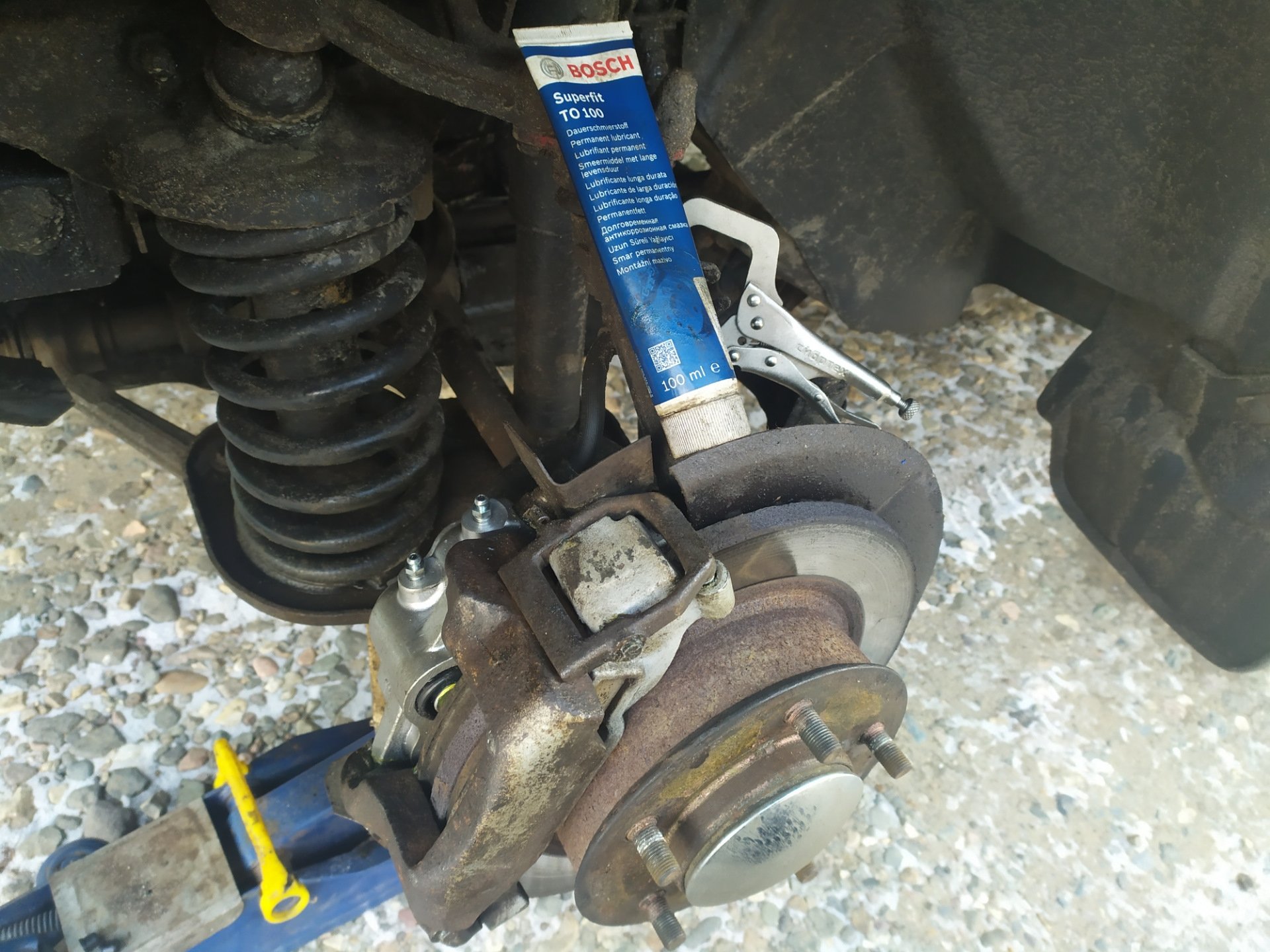 Замена суппортов. Нива Шевроле. — Chevrolet Niva GLX, 1,7 л, 2009 года ...