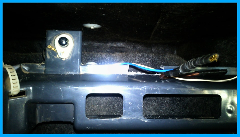 -Подключение видеорегистратора от зажигания; — Lada 21124, 1,6 л, 2005 ...