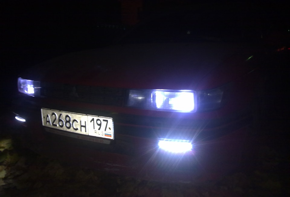 замена ходовых огней — Mitsubishi Lancer IV, 1,8 л, 1990 года | своими ...