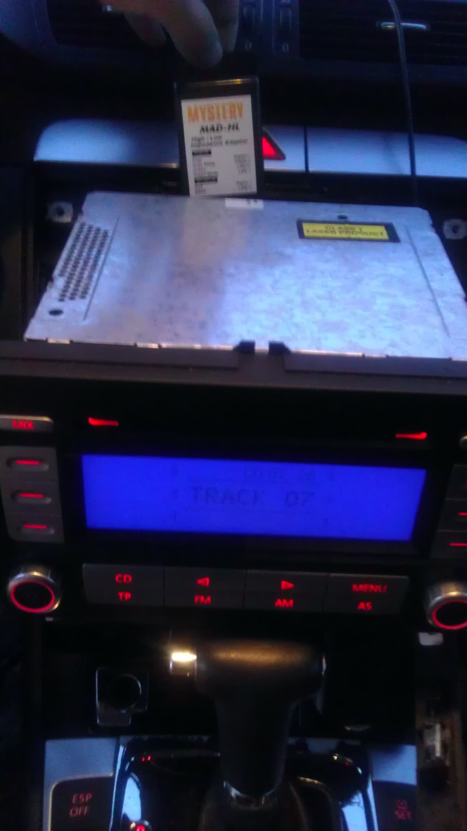 Как подключить саб к штатной магнитоле пассат б6