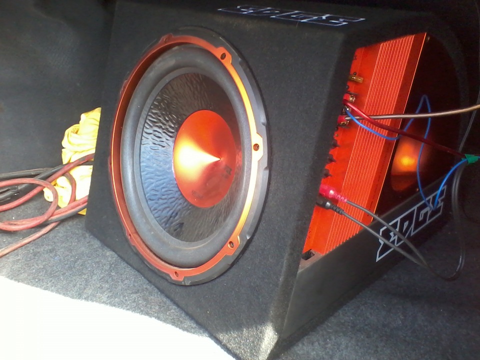 Gnd rem +12v что это. Сабвуфер citroen c5. Провод на саб от магнитолы. Ситроен с5 усилитель к магнитоле. Усилитель 6 канальный pioneer.