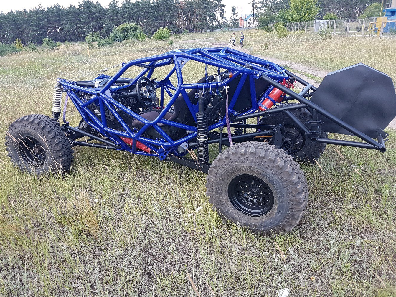 Бой баги. Багги Граплер. Трофи багги 4x4 Axial Copra. Багги полный привод 300. Багги 4 на 4.