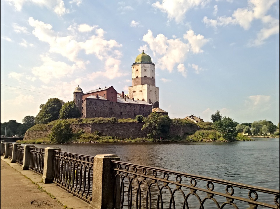 Выборг в реальном времени. Выборг старый город. Выборг древний город. Выборг улочки. Город Выборг старый город.