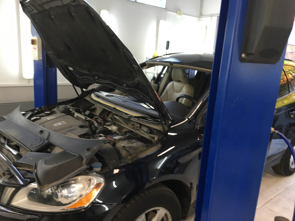 Замена треснувшего стекла на Вольво хс60. — VolvoStar на DRIVE2