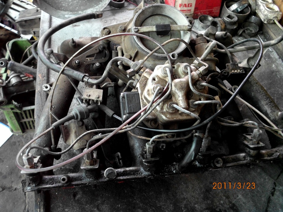 Впускной коллектор и впрыск — Mercedes-Benz E-Class (W124), 3 л, 1985 ...