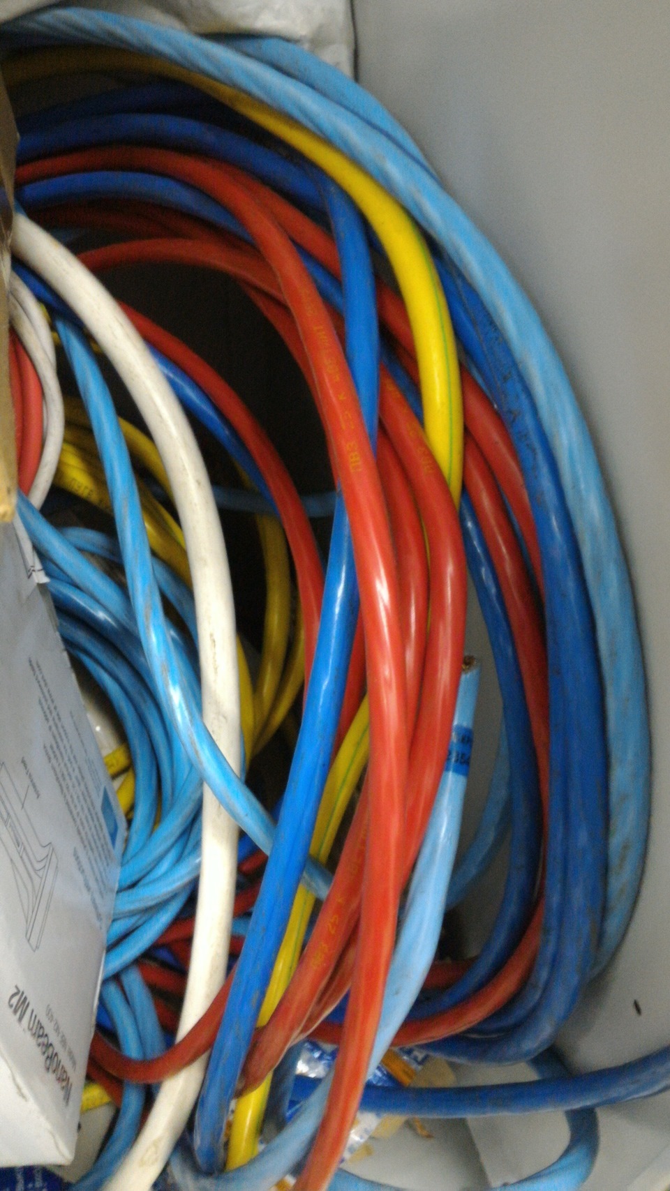 Правильные прикуривательные провода — Lada 2114, 1,6 л, 2009 года ...