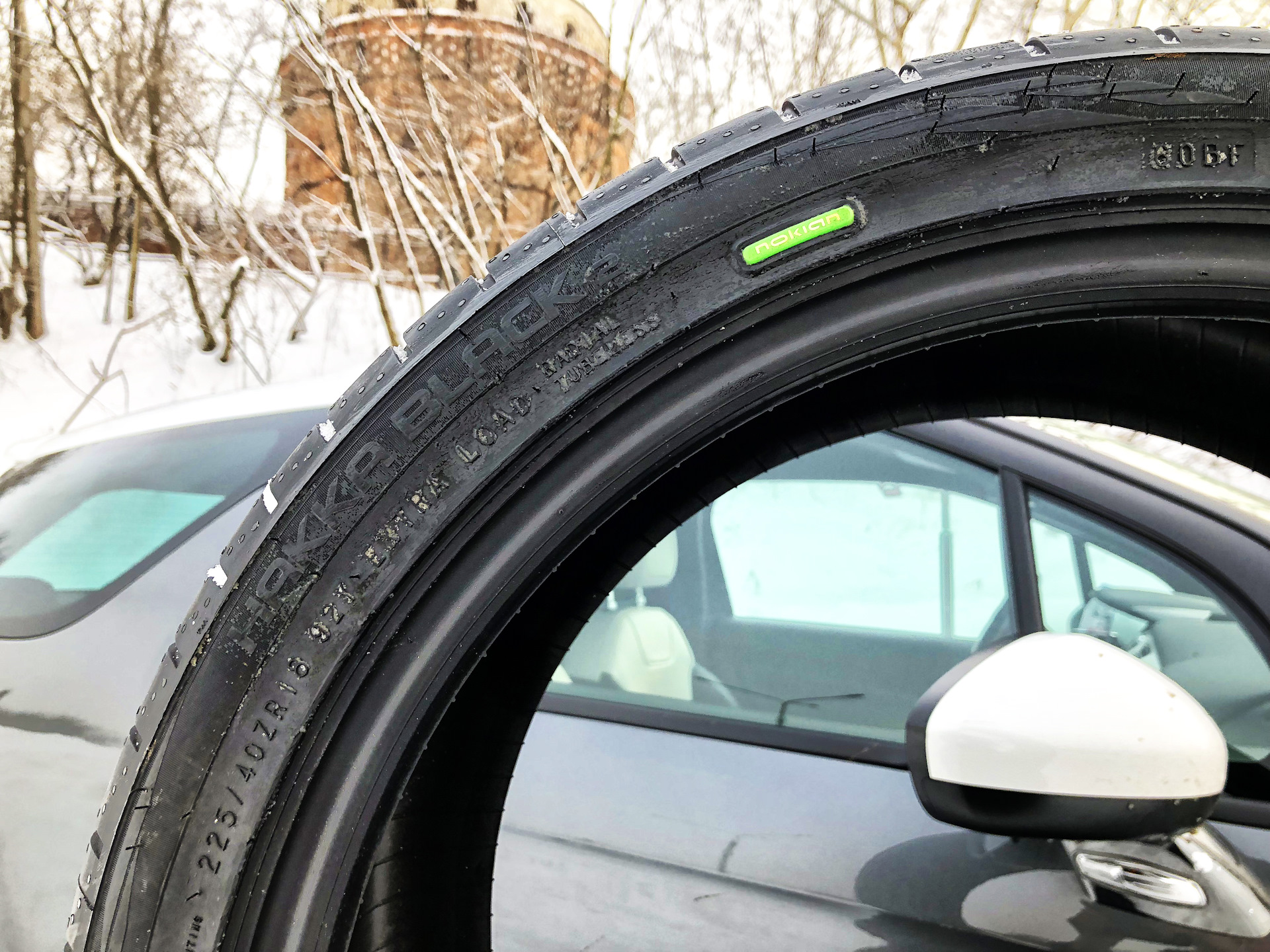 Nokian black 2. Нокиан Хакка Блэк 2. Hakka Black 2 Тигуан. Nokian Hakka Black 2 тест.