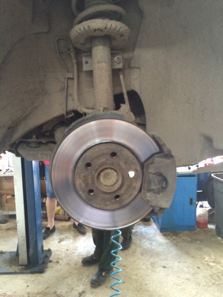 Ремонт: (Рулевые наконечники, Развал схождения, Щетки стеклоочистителя ...