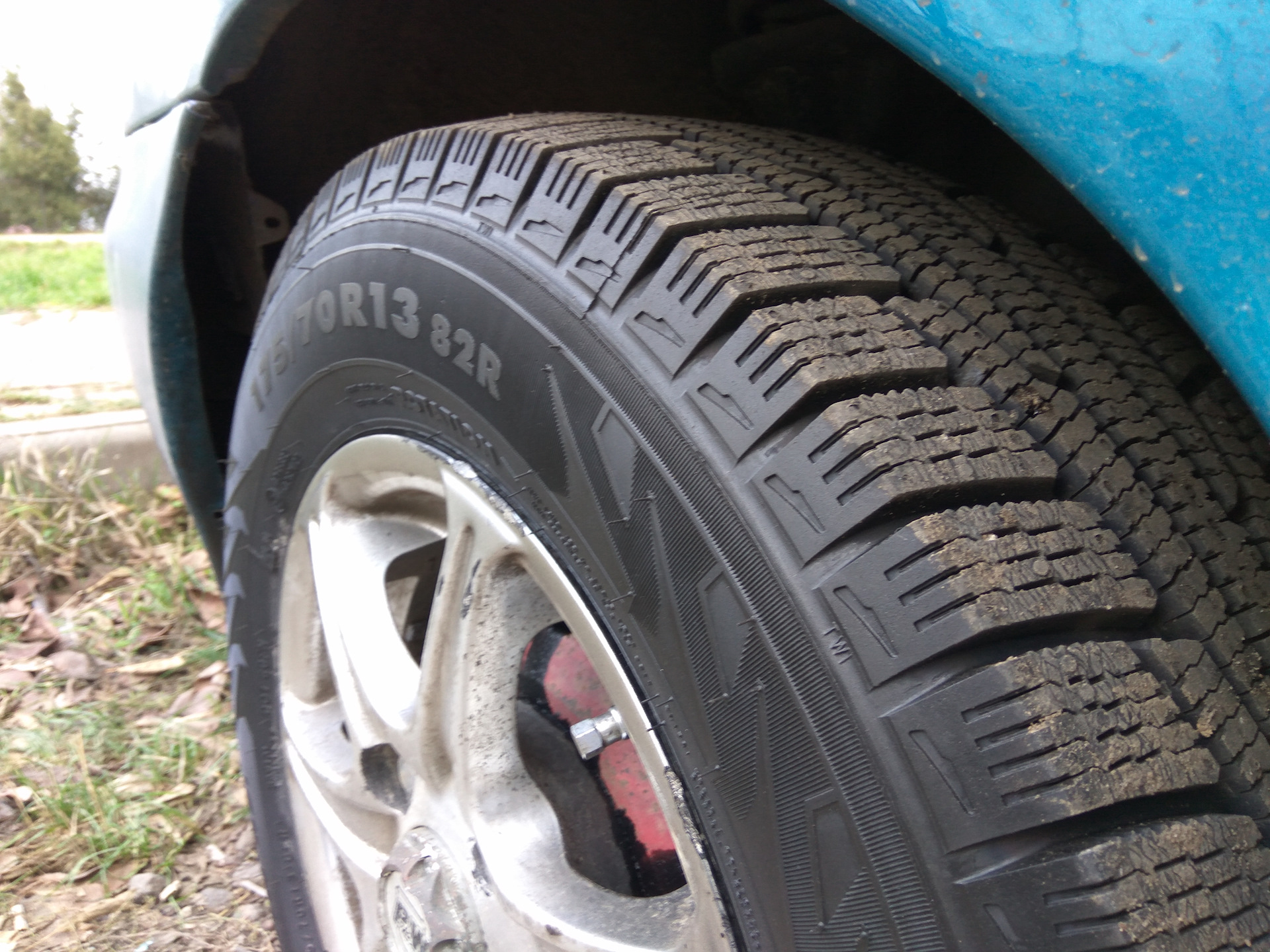 Самодельный чернитель шин — Hyundai Accent (1G), 1,5 л, 1995 года ...