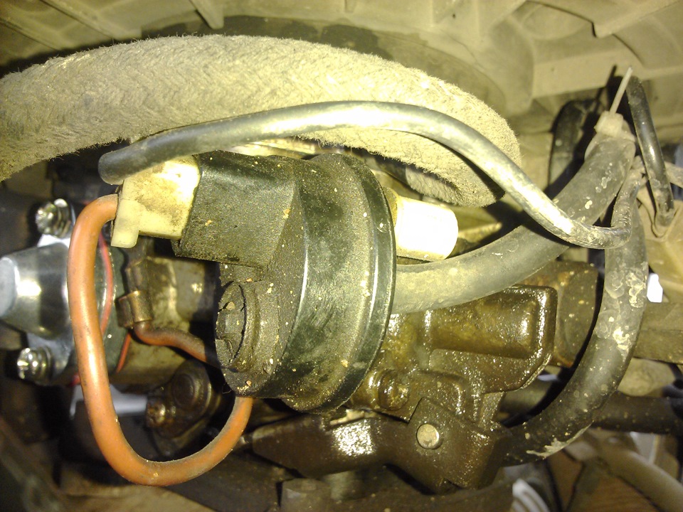 Диафрагма ускорительного насоса — Skoda Felicia, 1,3 л, 1998 года ...