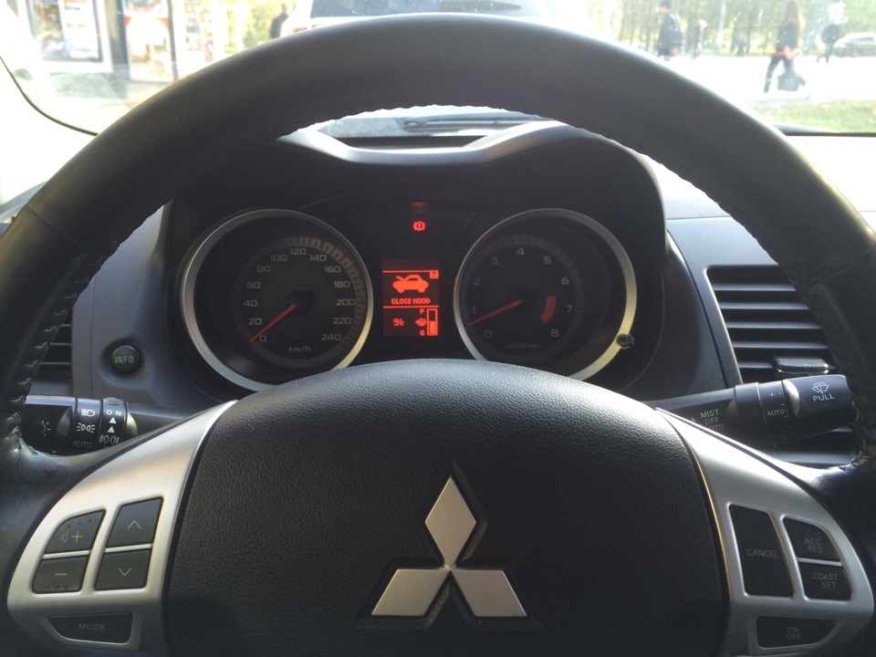 Датчик открытия капота — Mitsubishi Lancer X, 2 л, 2008 года ...
