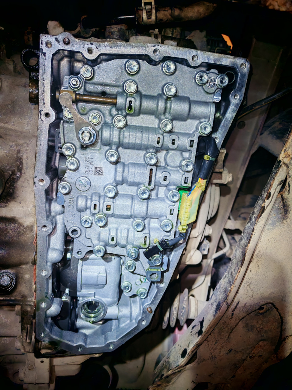 Слил с пробки, снял поддон с фильтром — Nissan Qashqai (2G)