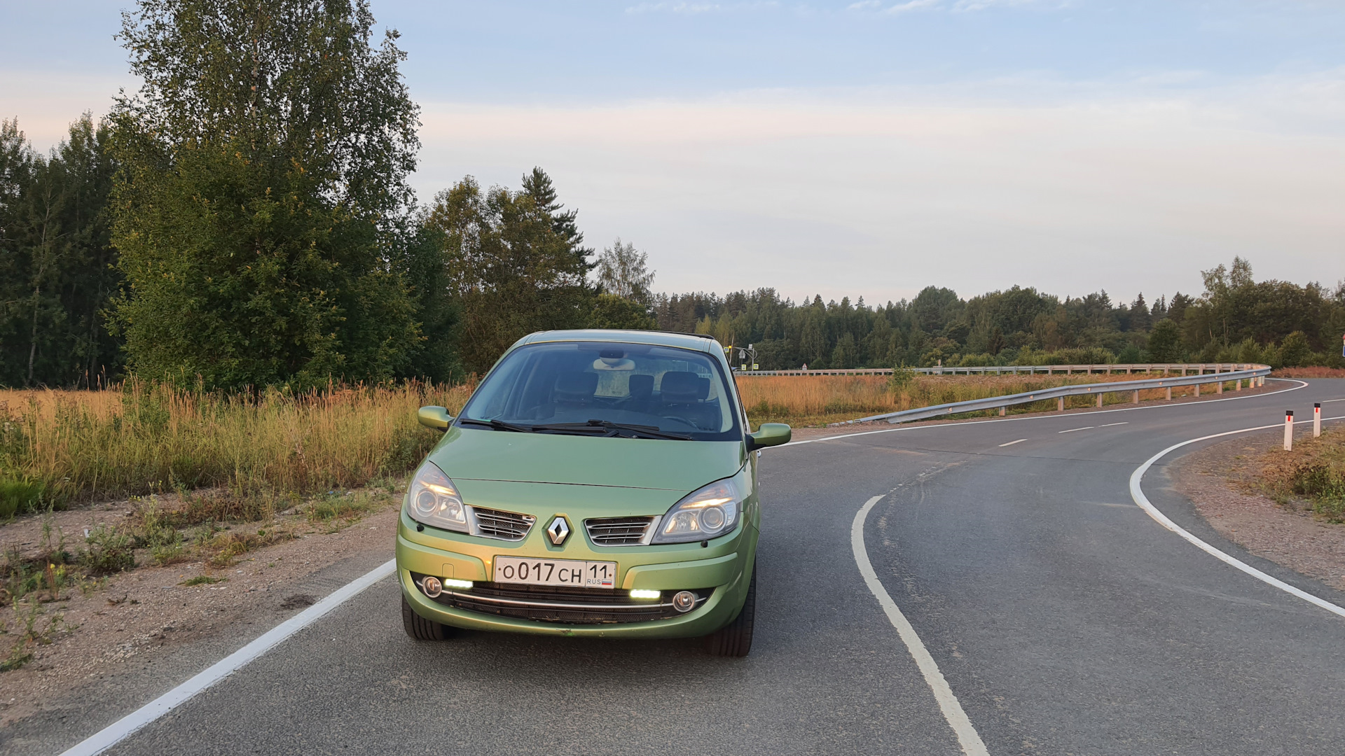 Renault Grand Scenic II 1.5 дизельный 2008 | Guava Green Conquest на DRIVE2