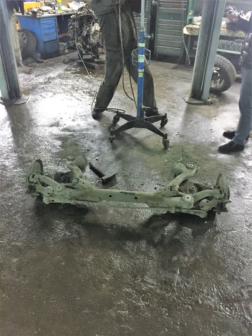 Фото в бортжурнале Audi A4 (B6)
