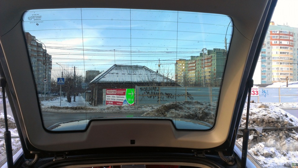 пластик вокруг заднего стекла — Chrysler Crossfire, 3,2 л, 2004 года ...