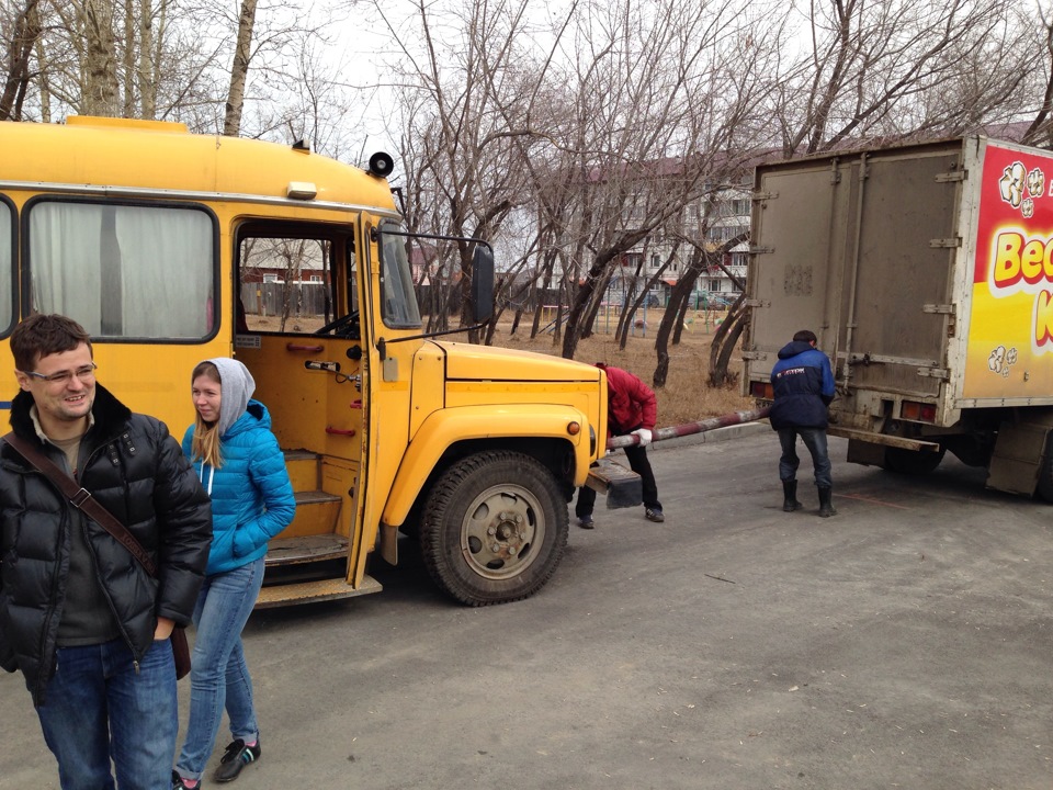 Буксировка пациента на стационар — КаВЗ 397653 школьный, 4,3 л, 2006 ...