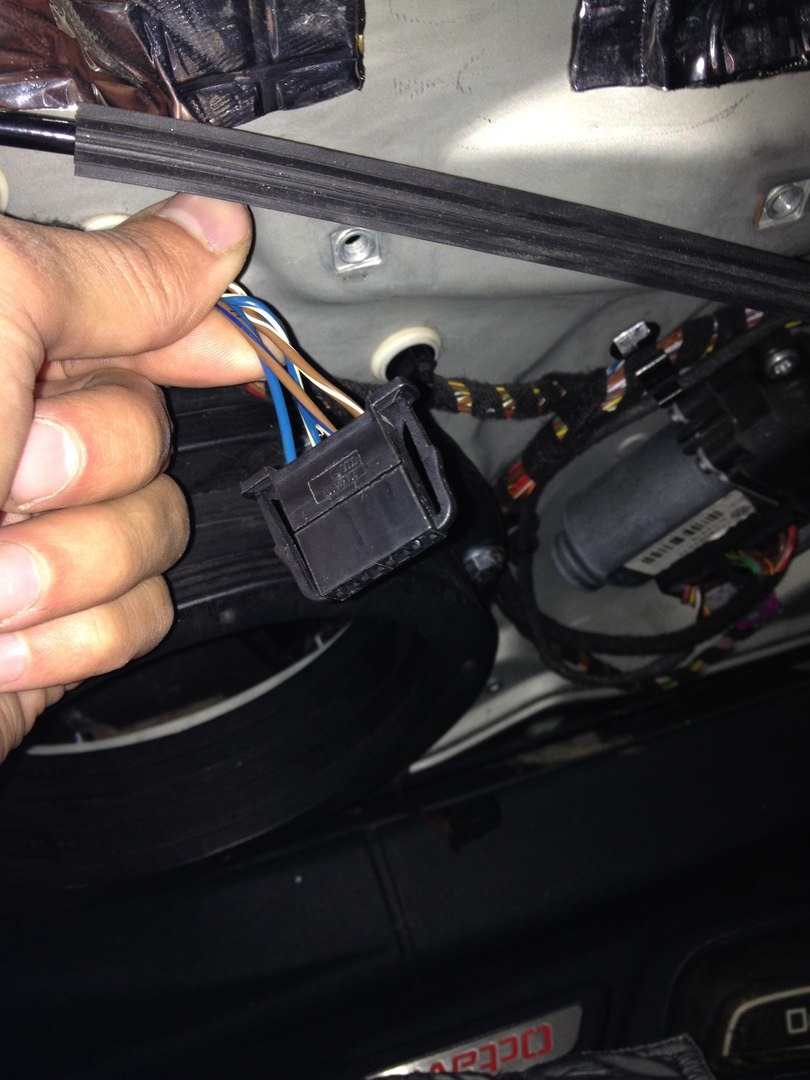 как распиновать колодку под динамики? — Skoda Octavia A5 Mk2, 1,6 л ...