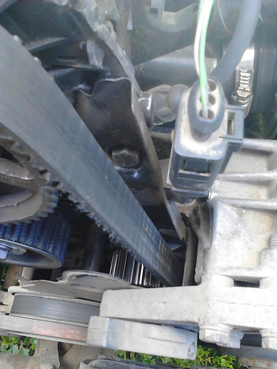 ремень еще стоит — Volkswagen Passat B5