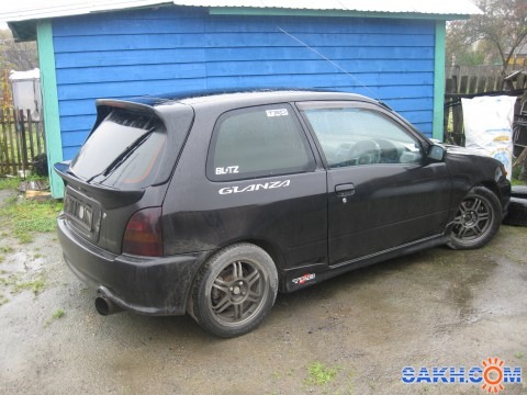       Toyota Starlet 13 1997