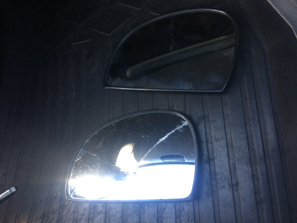 Как поменять зеркало на акценте Замена бокового зеркала - Hyundai Accent (2G), 1,6 л, 2008 года поломка DRIVE2