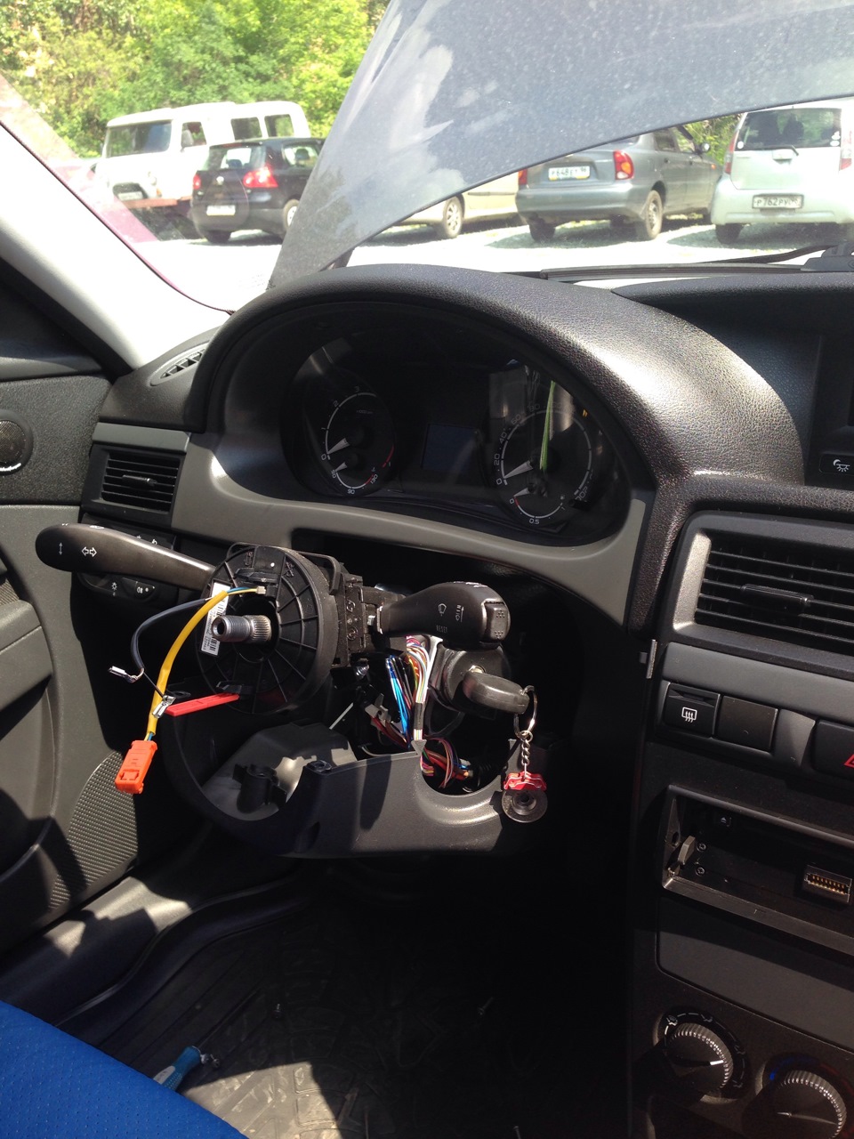 Обтяжка руля — Lada Приора седан, 1,6 л, 2007 года | тюнинг | DRIVE2