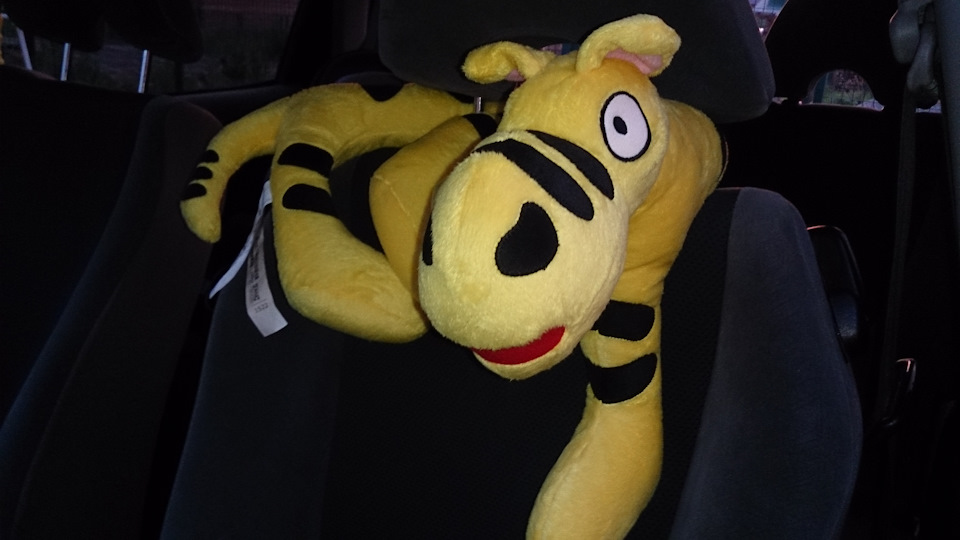 У всех Домо Кун :) а у меня немецкий зверёк :) — Honda Fit (1G), 1,3 л ...