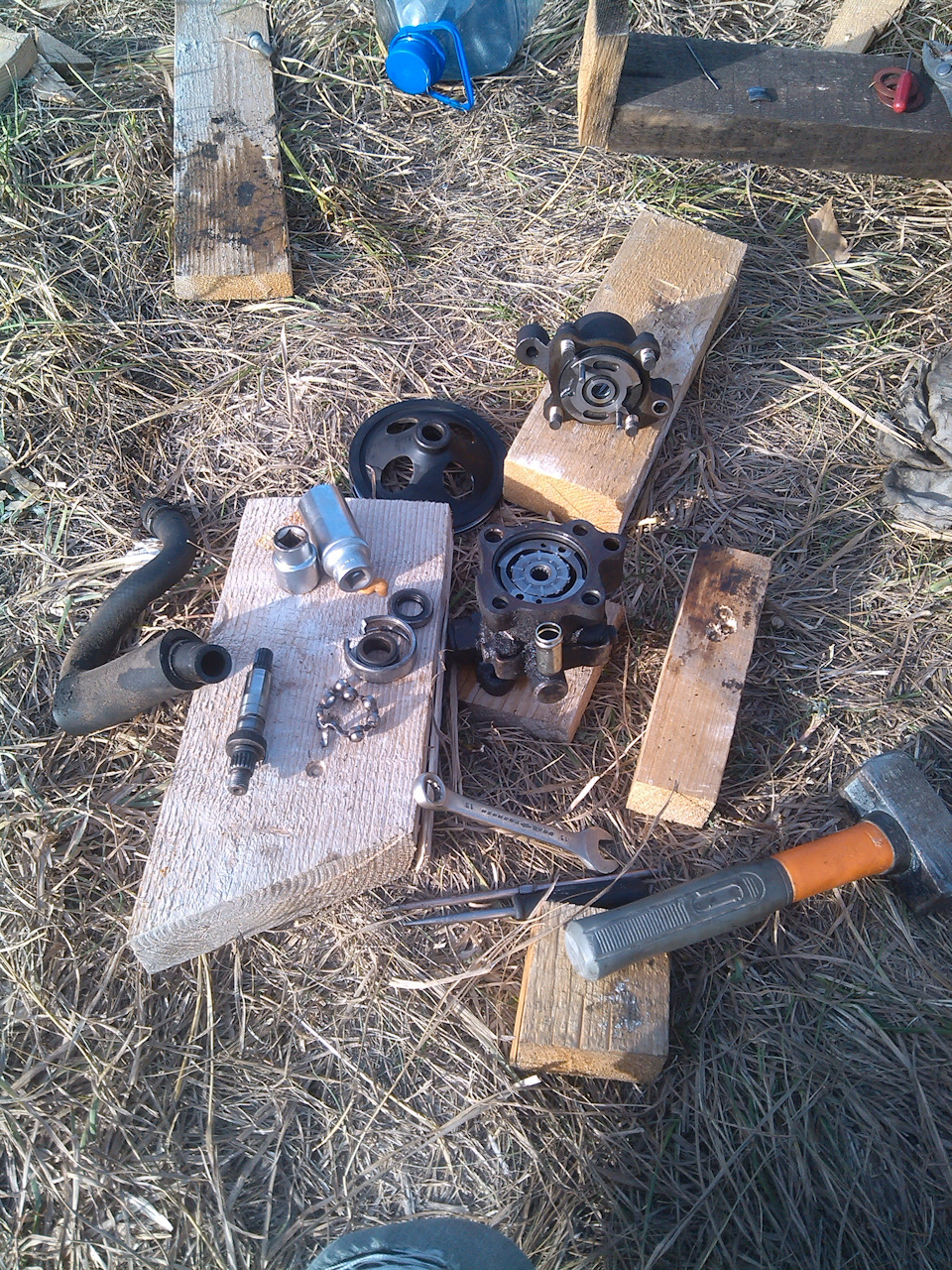 Замена подшипника гидроусилителя руля — Toyota Lite Ace, 2 л, 1991 года ...