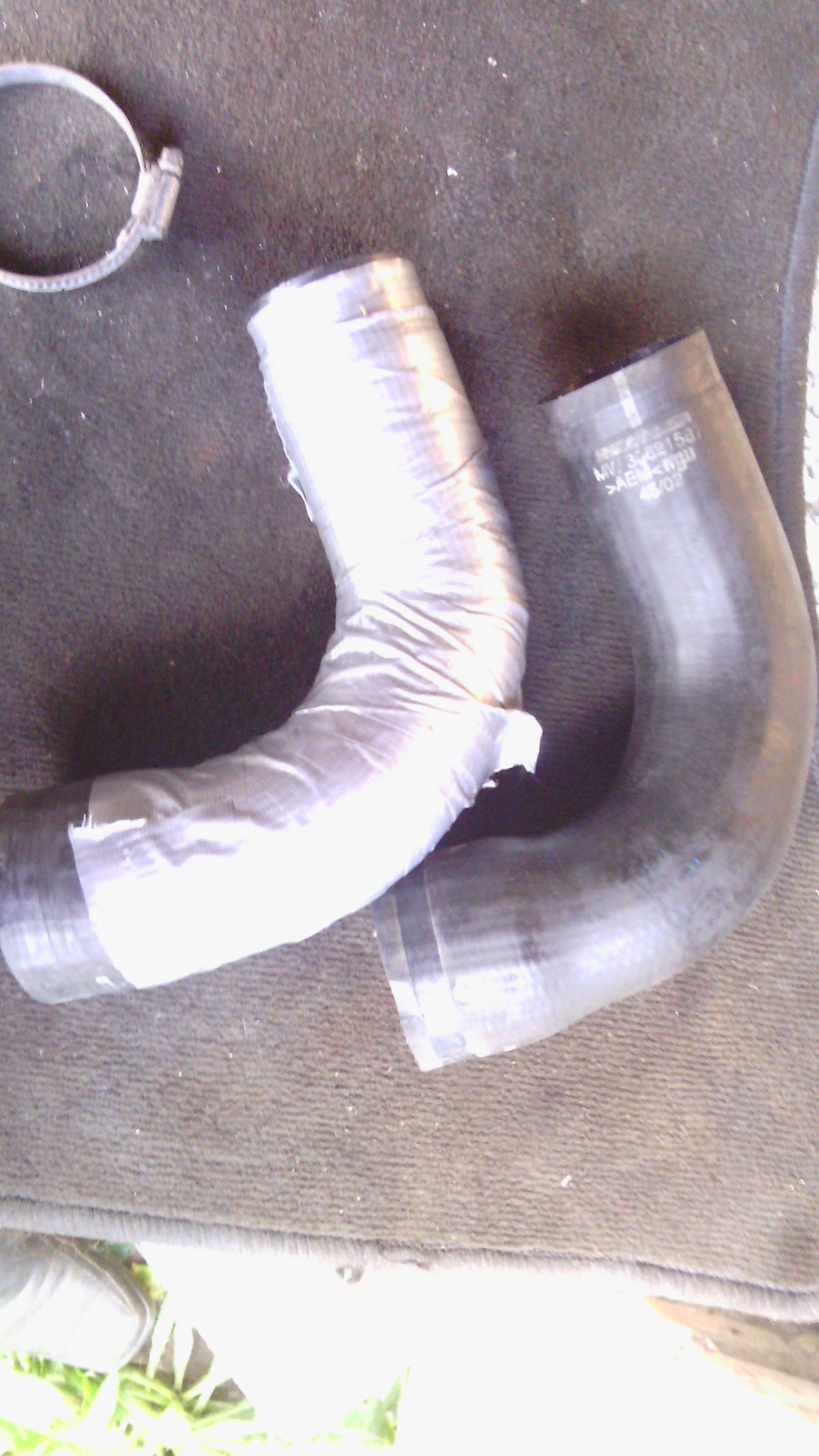 лопнул патрубок с турбы — Mitsubishi Carisma, 2,5 л, 2001 года ...