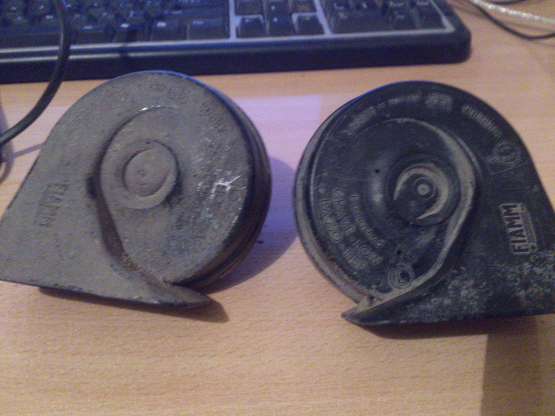 Мазда сх-9 2018 год двигатель 2,5 звуковой сигнал артикул. 6. Звуковой сигнал фокус 1. Ford сигнал звуковой левый. 6.