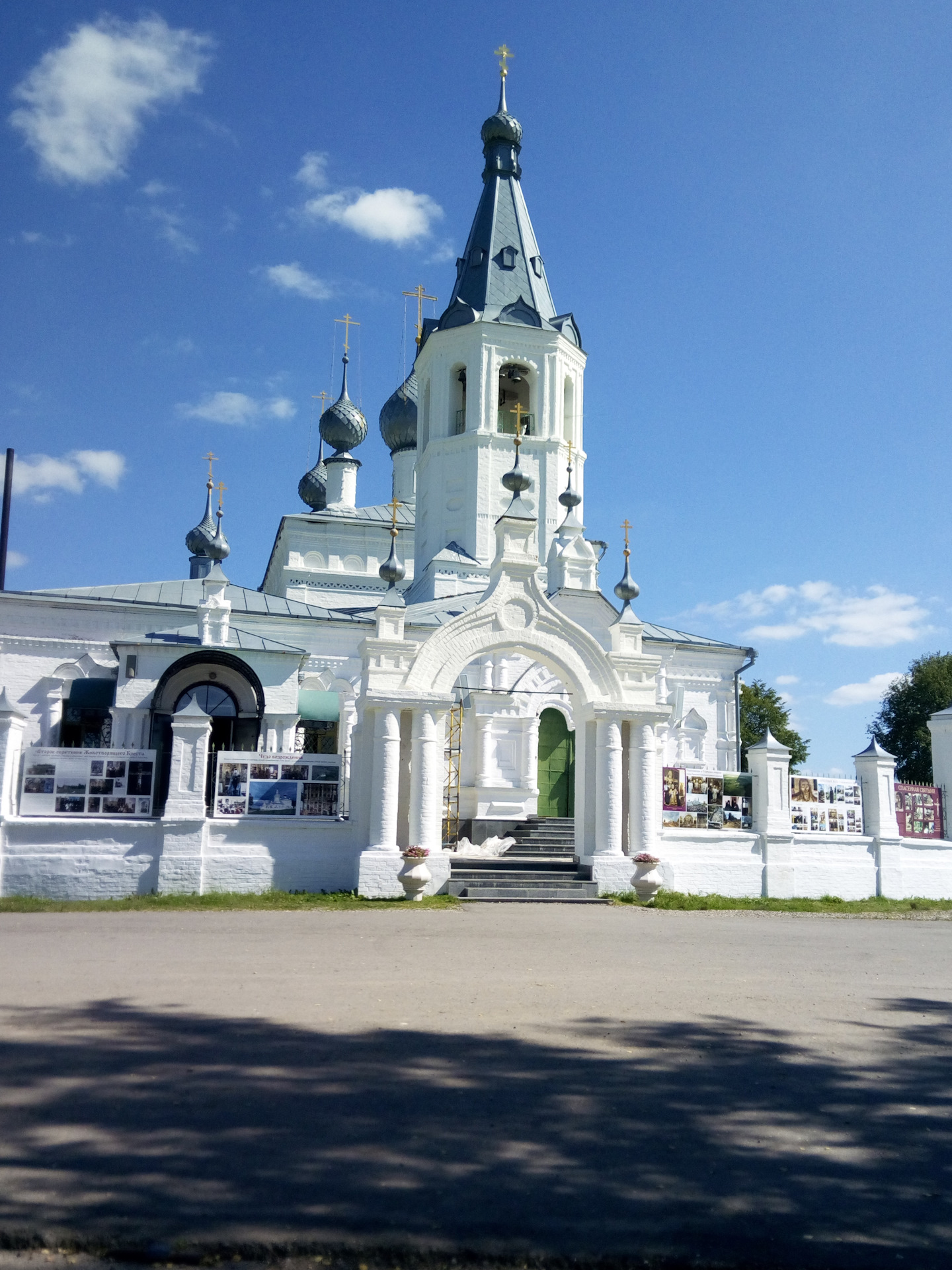 Монастырь Животворящего Креста в Антушково