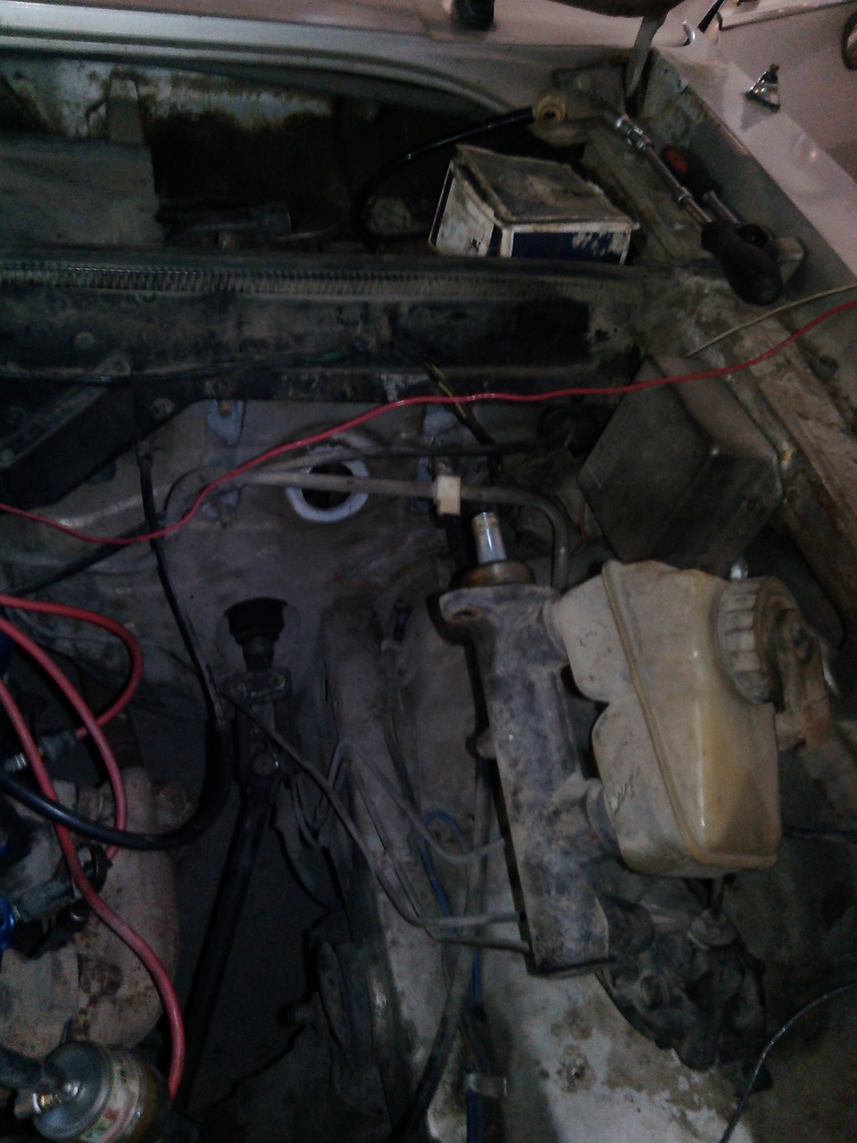 ЗАМЕНА ВАКУУМА — Ford Granada Mark II, 2 л., 1979 года | своими руками ...