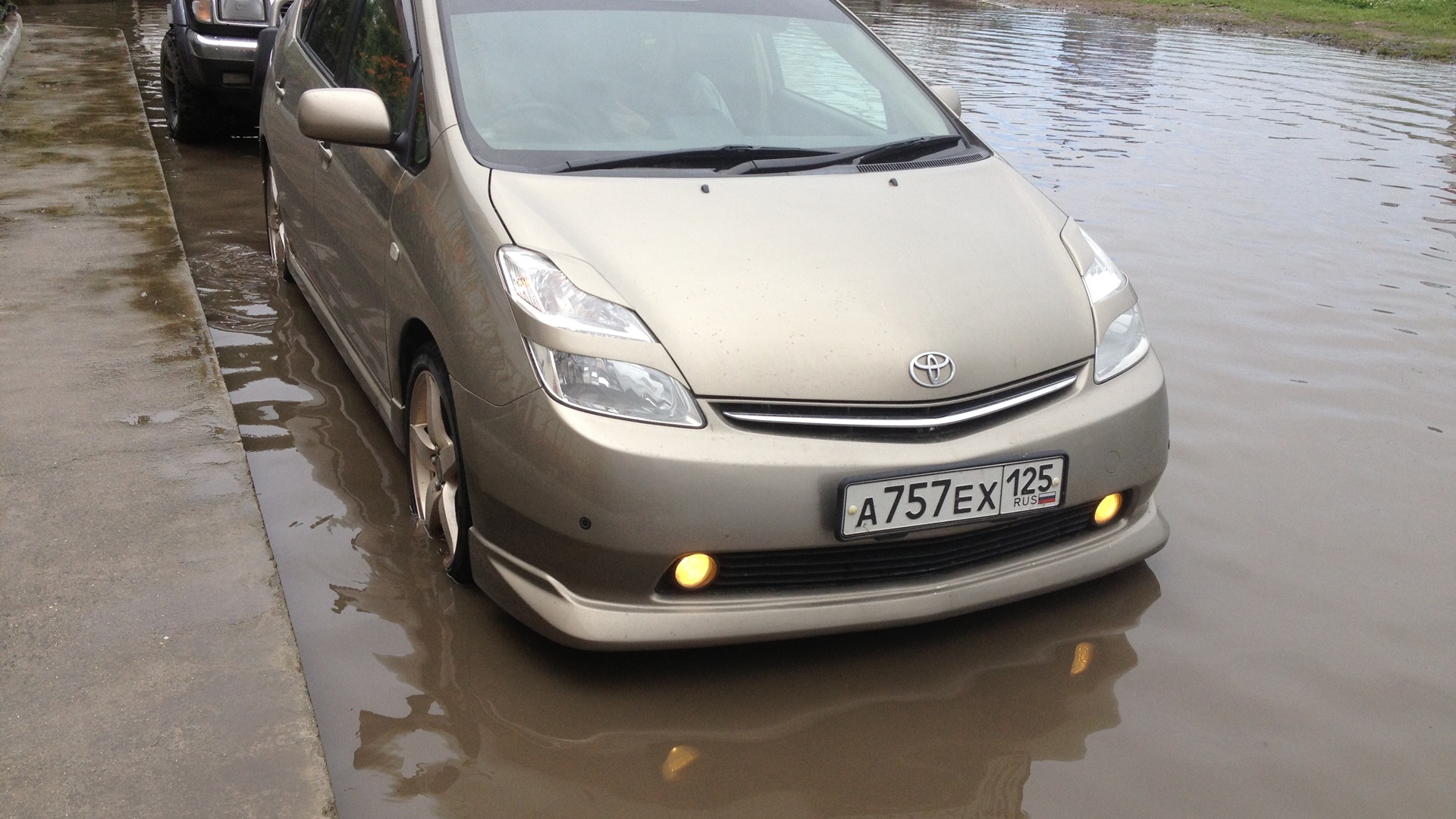 Toyota Prius (20) 1.5 гибридный 2006 | Нюхач Бензина на DRIVE2