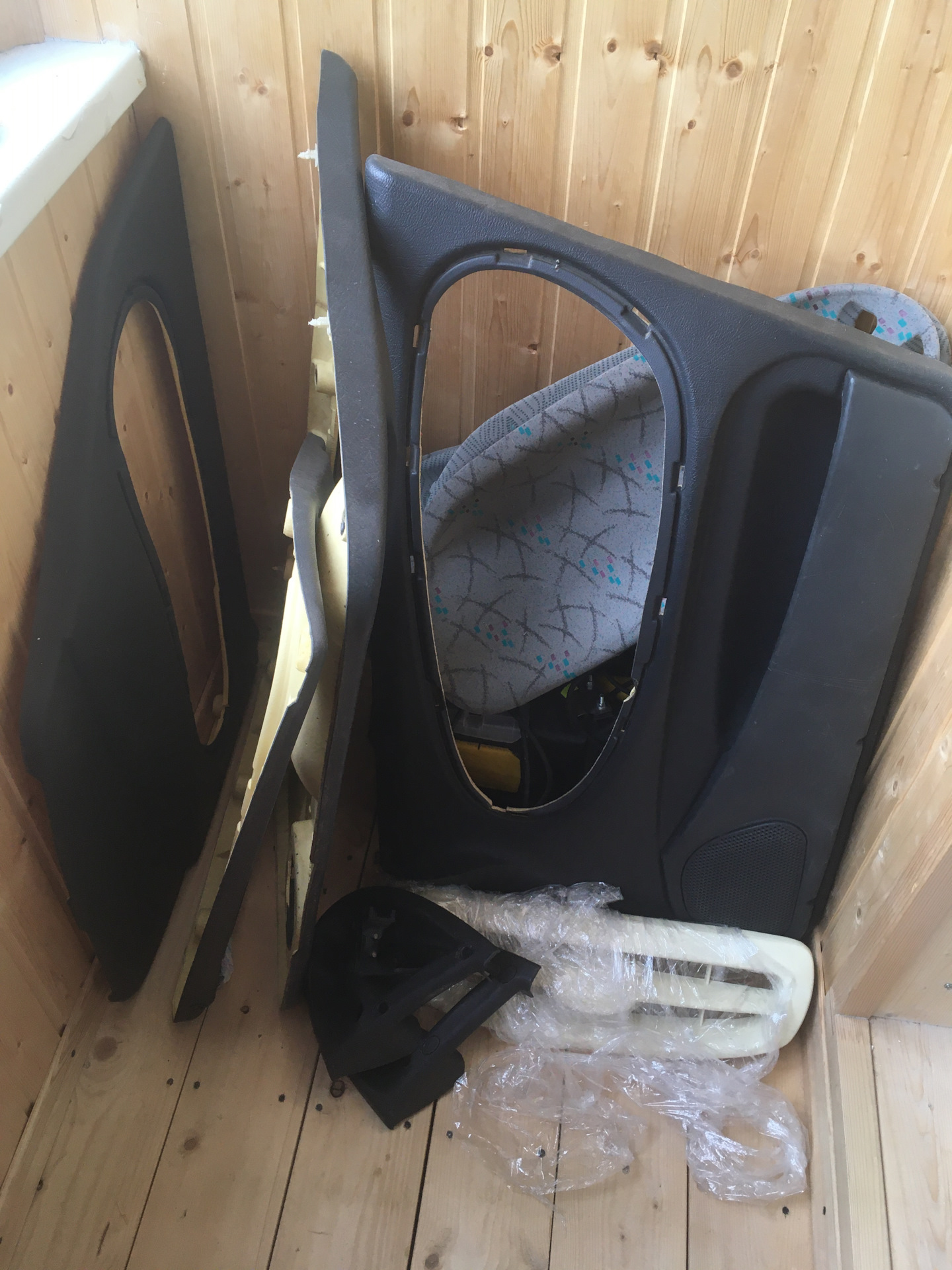 Купил карты дверей ваз 2110м — Lada 21104, 1,6 л, 2006 года | запчасти ...