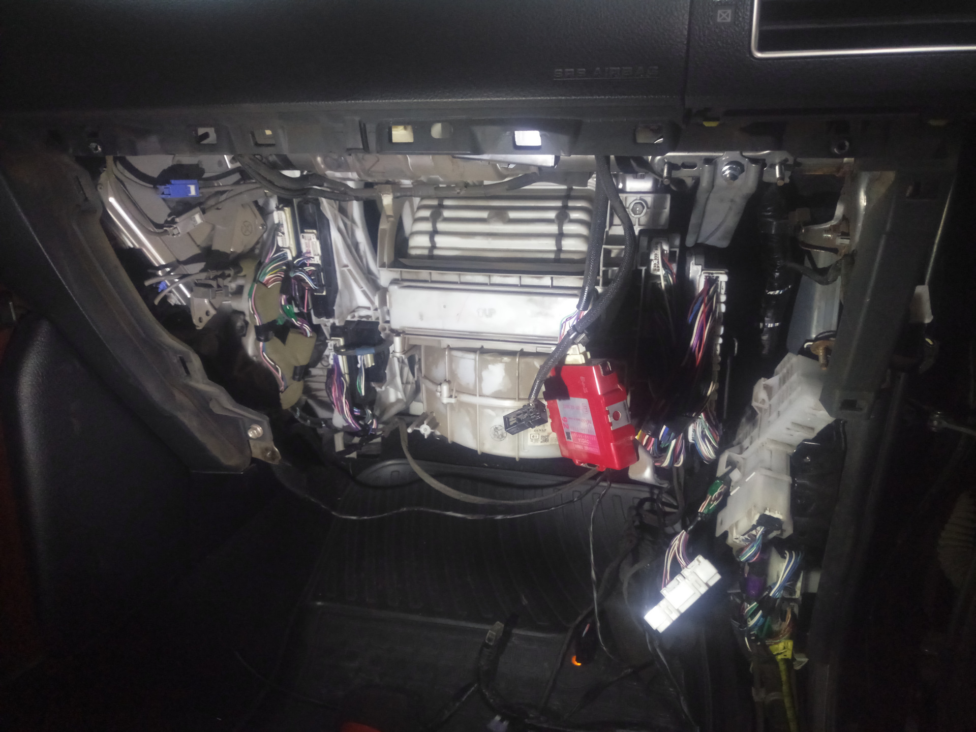 Toyota Land Cruiser Prado 150 2016 г. Заглох и не заводится. — DRIVE2