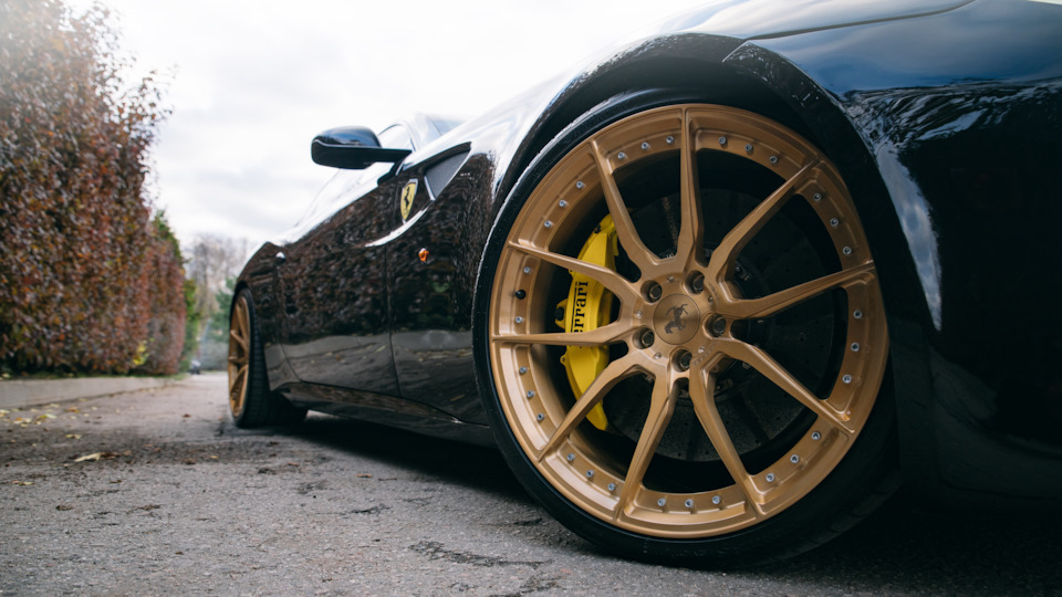 Фото в бортжурнале Ferrari FF