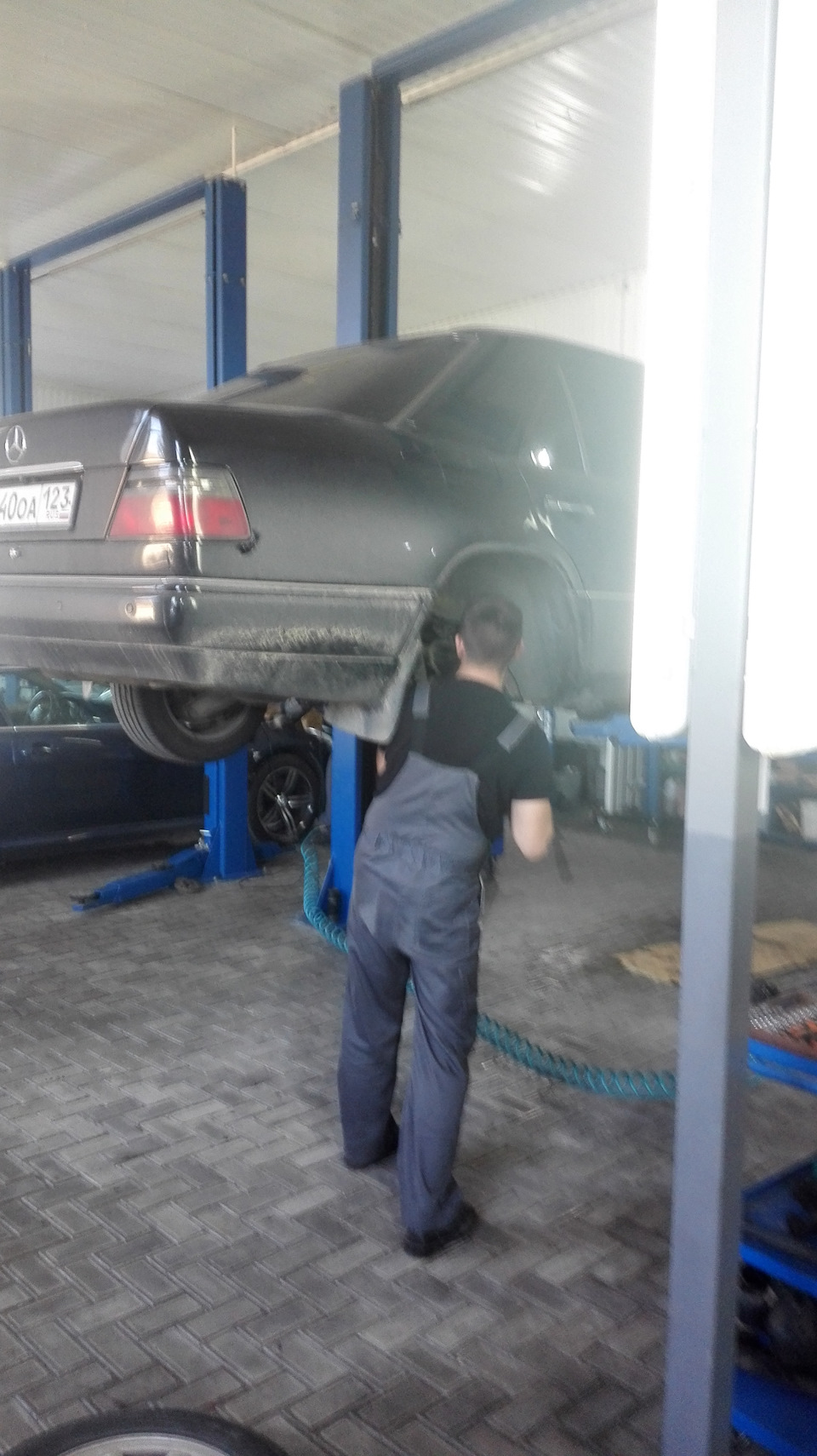 Заменил задний ступичный подшипник — Mercedes-Benz E-Class (W124), 2 л ...