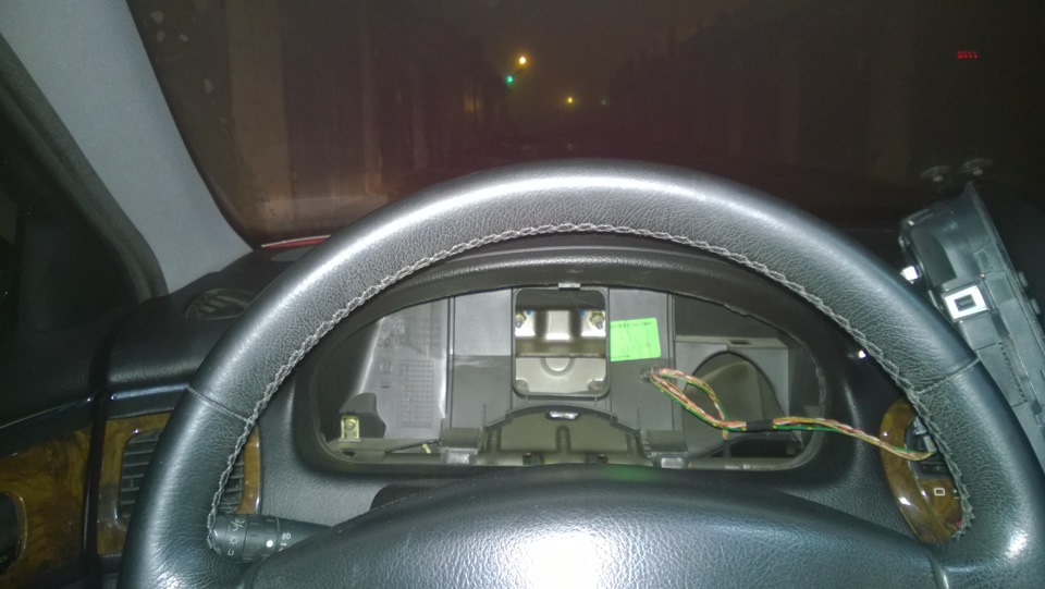 Замена лампочки ближнего света на щитке приборов — Peugeot 607, 2,2 л ...