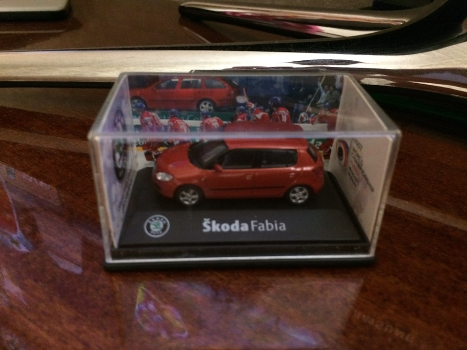 Долой закрывающуюся крышку бачка омывателя! — Skoda Fabia Mk2, 1,4 л ...