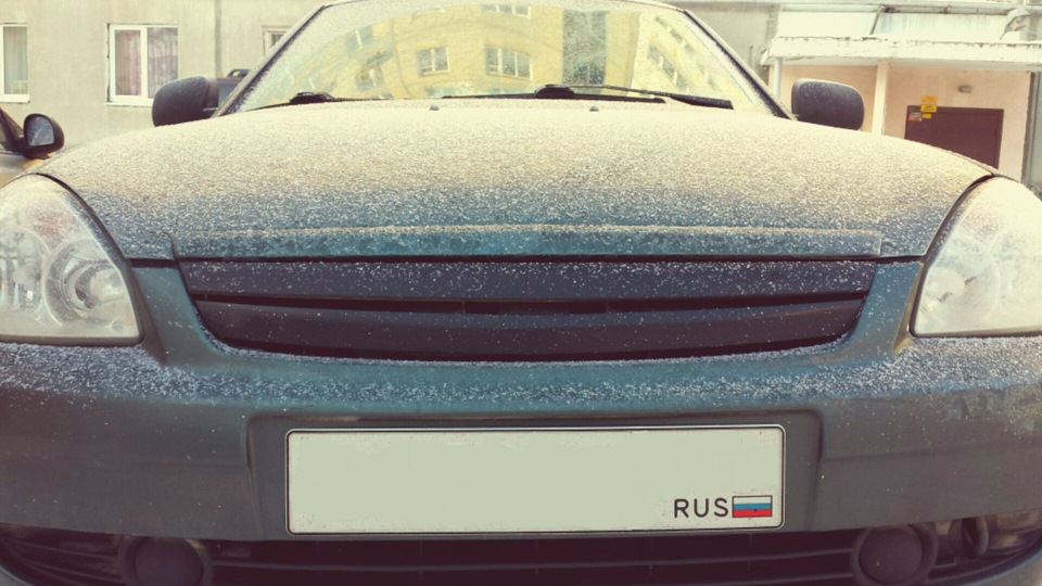 Плохо заводиться в мороз. Схватывает и сразу глохнет