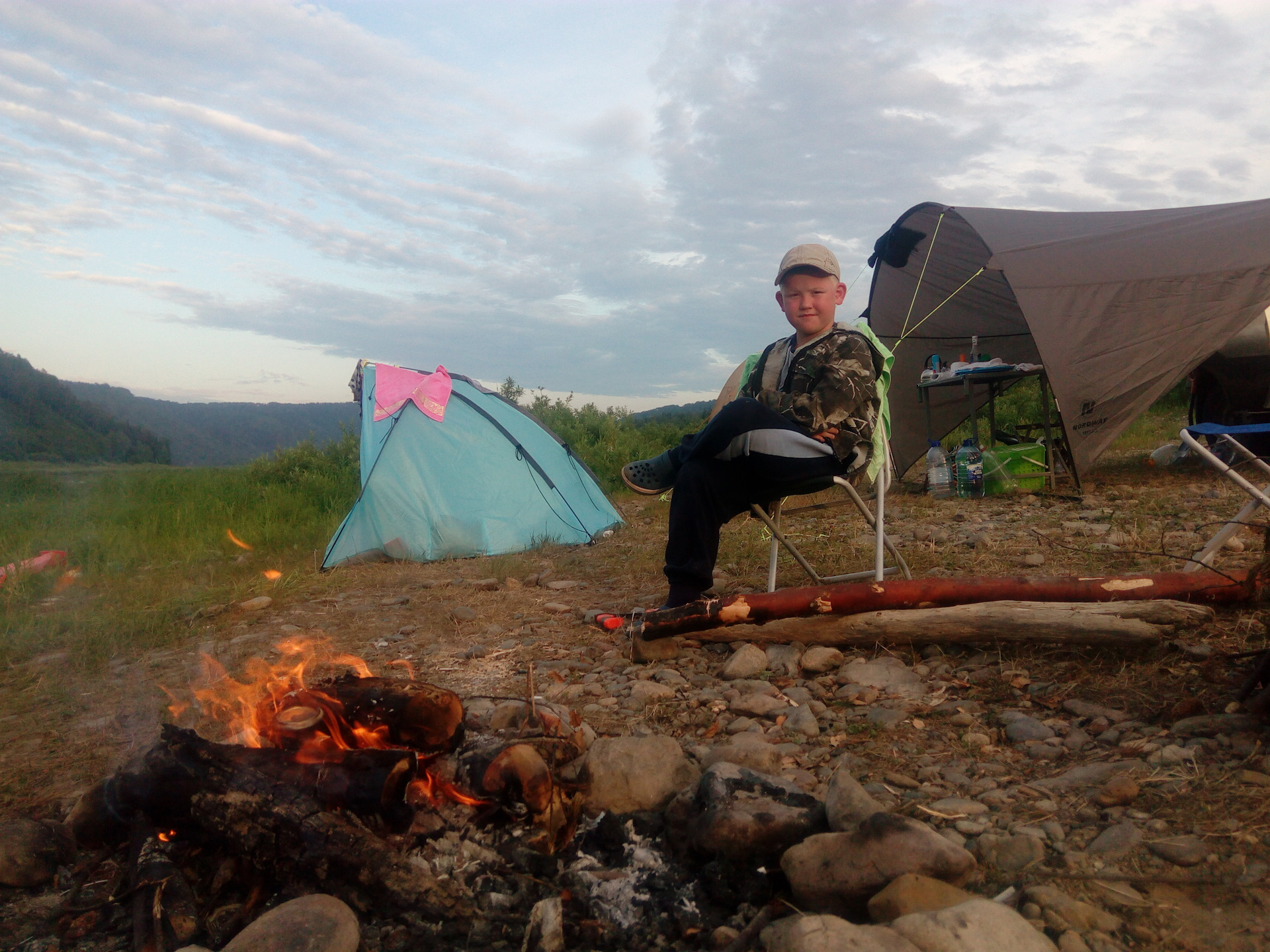 Палаточный лагерь на озере Талкас