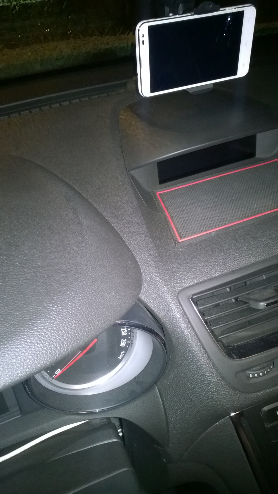 Тройник прикуривателя — Opel Mokka (1G), 1,4 л, 2014 года | аксессуары ...