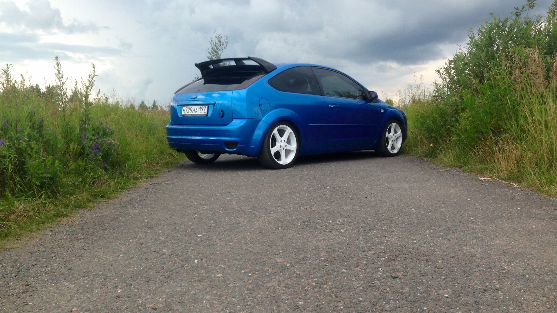 Ford Focus St 2 темно синий