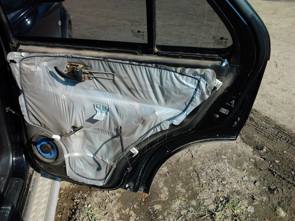 Скрип ручки задней двери — KIA Sorento (1G), 2,5 л, 2006 года | своими ...