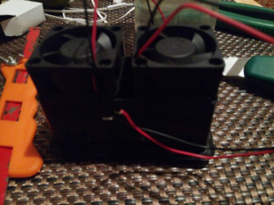 2 Кулера в обдув бокового левого стекла и… — Lada 21070, 1,5 л, 1992 ...