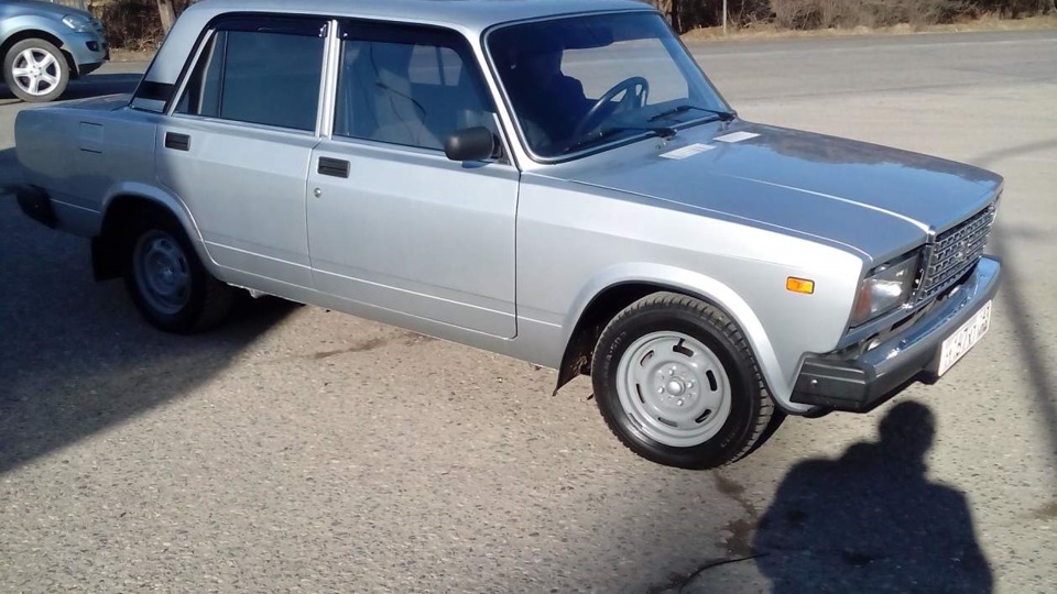 Lada 21074 1.5 бензиновый 2010 | светло-серебристый метал на DRIVE2