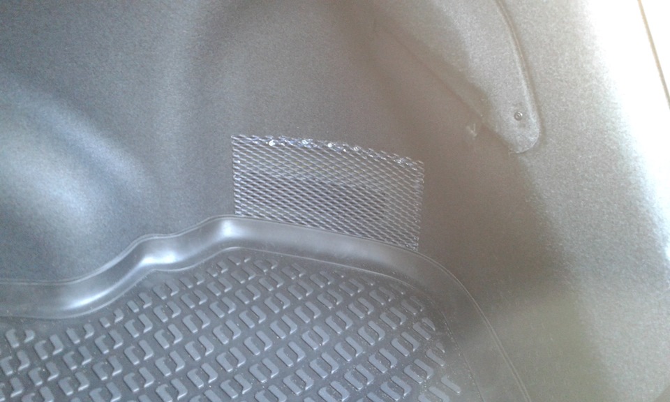 Запотевание окон и конденсат в багажнике. — DRIVE2