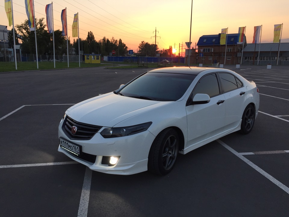 Honda Accord Type s ночью